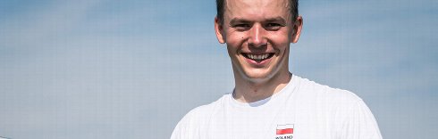 Wojciech Bogdal: Golden Days for Sending a Message